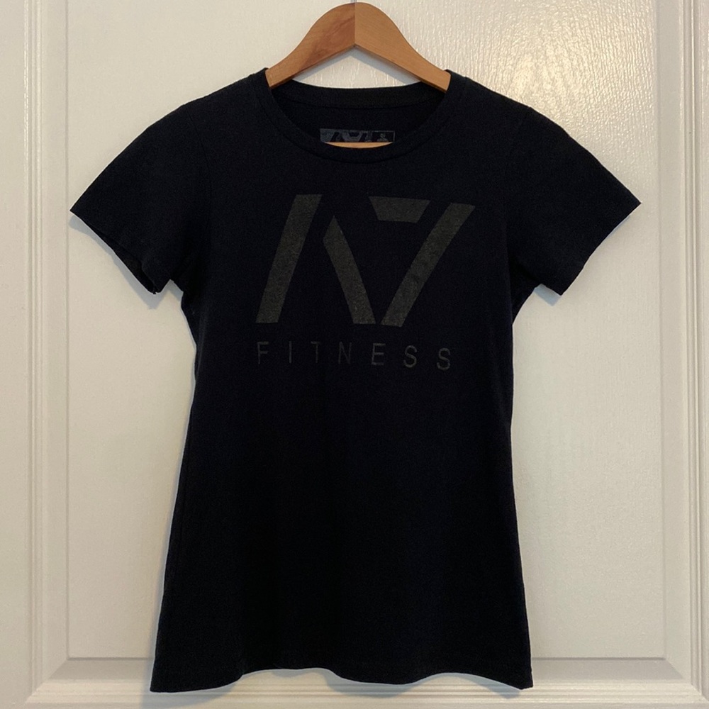 LIKE NEW A7 Fitness Shadow Bar Grip Women's Shirt